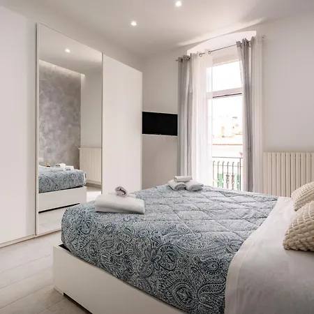 Casa Di Carly - Large Cozy Retreat In Center Apartamento *