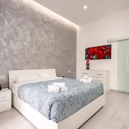 Casa Di Carly - Large Cozy Retreat In Center Apartamento Bari