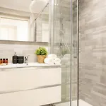 Casa Di Carly - Large Cozy Retreat In Center Apartament *