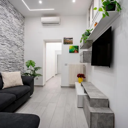 Casa Di Carly - Large Cozy Retreat In Center